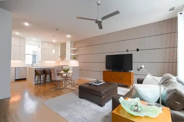 1510 N Washington Avenue #102, Dallas, TX 75204