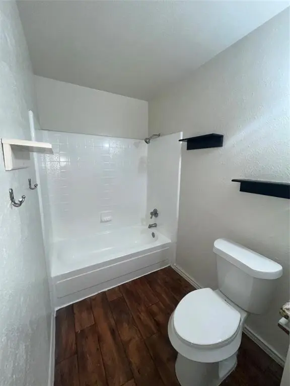 4604 Nervin Street, The Colony, TX 75056