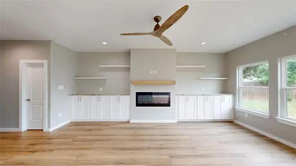 5707 Lake Granbury Trail, Granbury, TX 76048