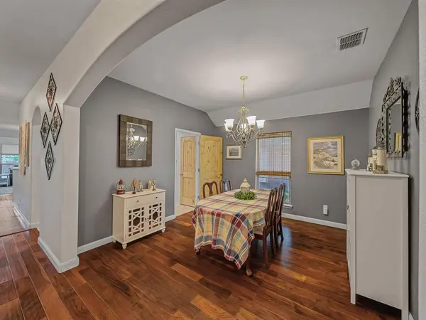 6140 Lochmoor Drive, Fort Worth, TX 76179