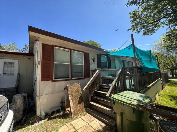 2705 Overview Road, Granbury, TX 76048