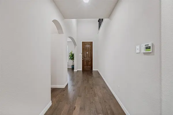 824 Water Garden Circle, Little Elm, TX 75068