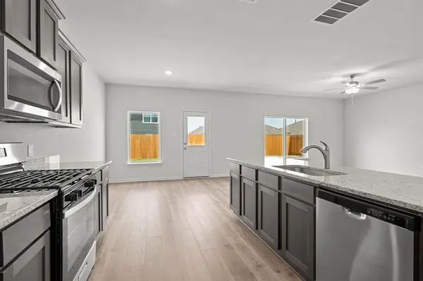 9680 Stranton Drive, Fort Worth, TX 76140