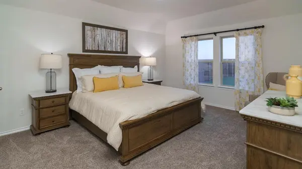 3300 Charleston Drive, Ennis, TX 75119