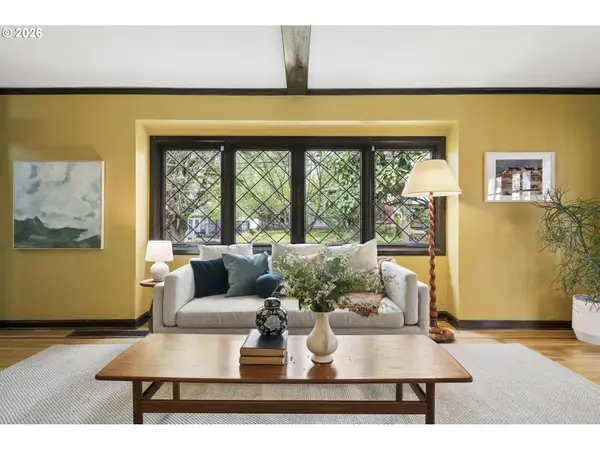 2536 SE MARKET ST, Portland, OR 97214