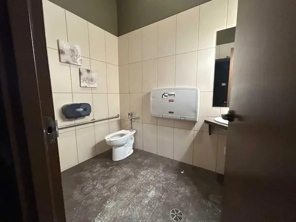 2030 Strachan RD SE, Medicine Hat, AB T1B 4J8