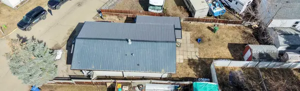 6834 59 AVE #107, Red Deer, AB T4P 1C9