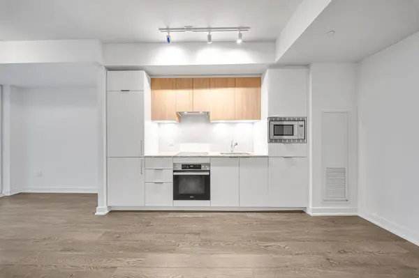 50 O'Neill RD #504, Toronto C13, ON M3C 0R1