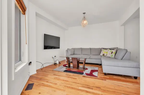 13 Mount Fuji CRES, Brampton, ON L6R 2L3