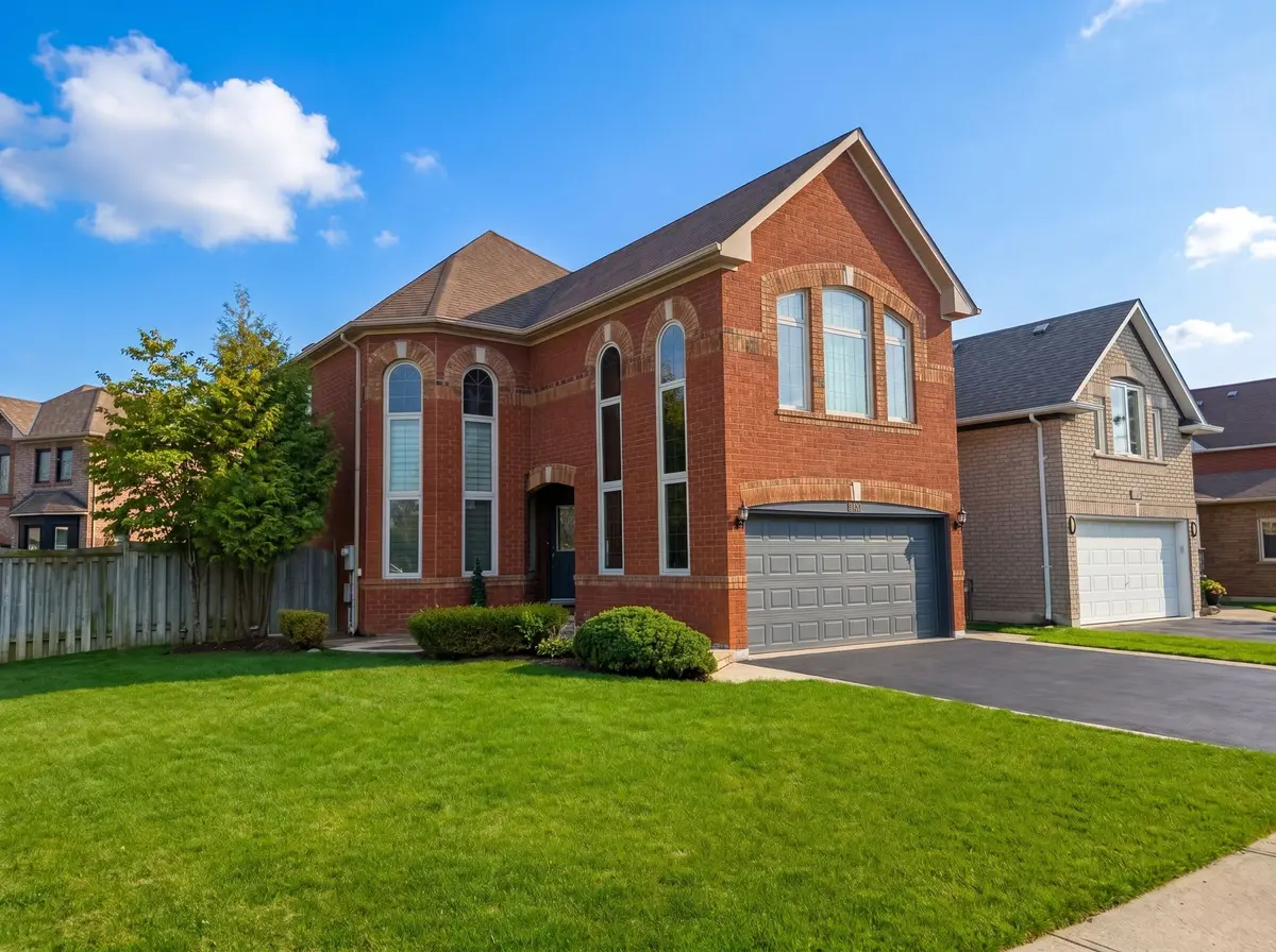 3898 Parkgate DR, Mississauga, ON L5N 7B4