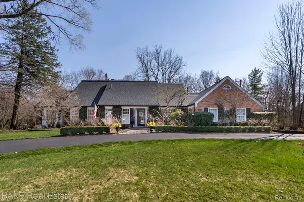 46287 Pickford ST, Northville Township, MI 48168