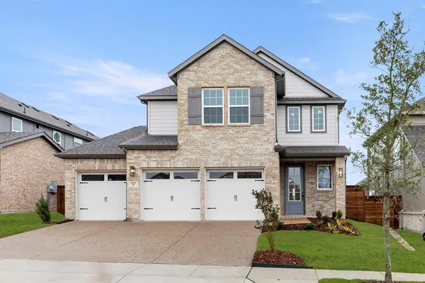1921 Sapphire Run, Mesquite, TX 75181