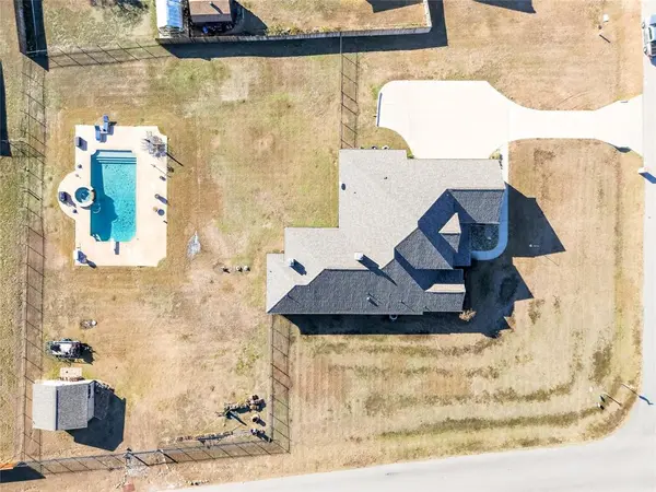 150 Austen Drive, Weatherford, TX 76087