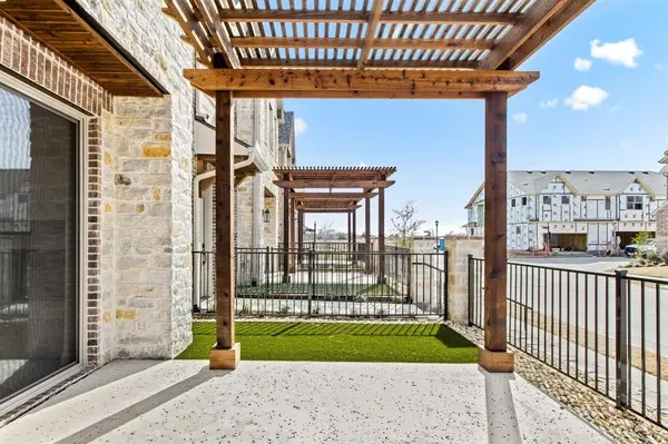 1208 Armstrong, The Colony, TX 75056