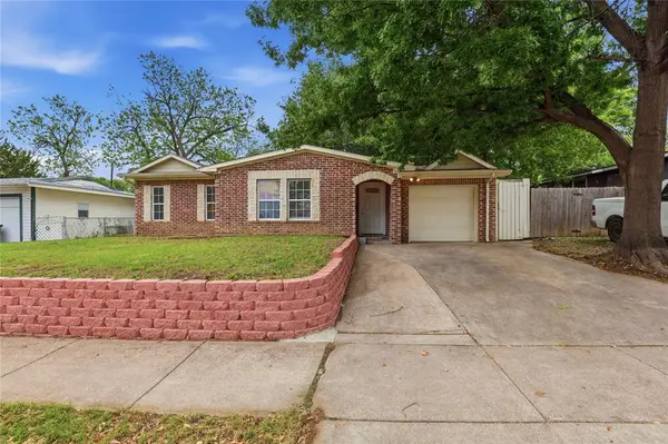 1314 E Lovers Lane, Arlington, TX 76010