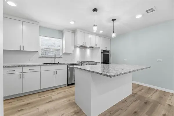 617 Truman Street, Arlington, TX 76011