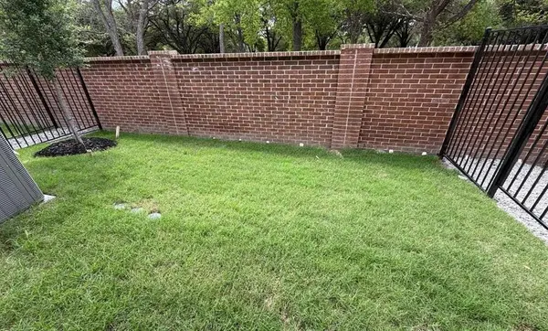 2545 Lost Maples Lane, Dallas, TX 75228