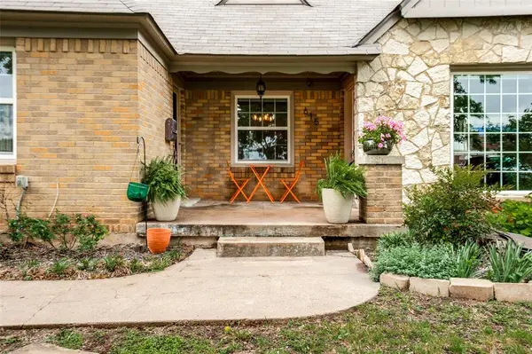 615 S Montclair Avenue, Dallas, TX 75208