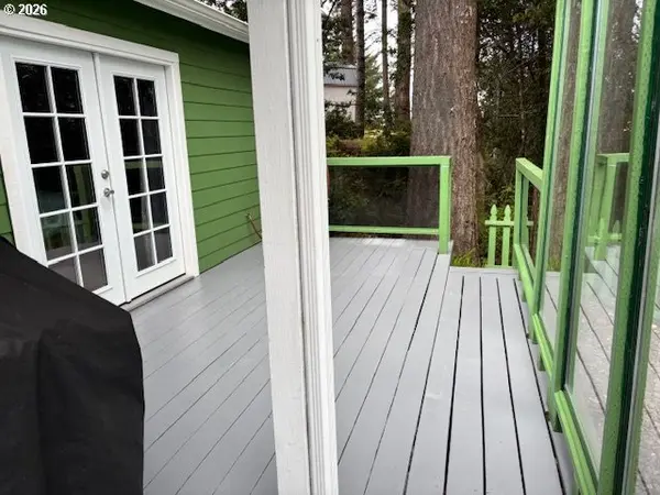 1484 SEACREST LN, Brookings, OR 97415