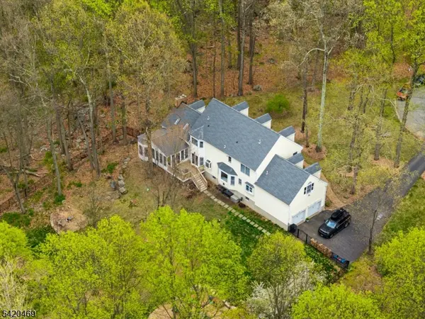 122 Forest Dr, Lebanon Twp., NJ 08826