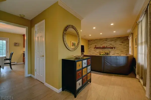 52 W William St, Lincoln Park Boro, NJ 07035