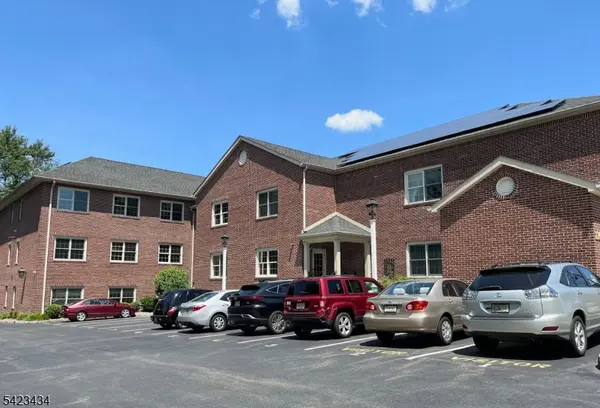 116 Washington Ave #3D, Hawthorne Boro, NJ 07506