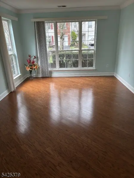 2002 S Branch Dr, Readington Twp., NJ 08889