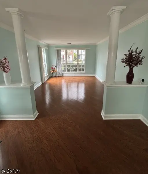 2002 S Branch Dr, Readington Twp., NJ 08889