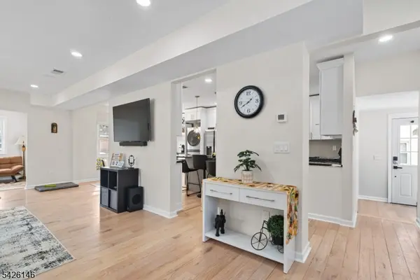 266 Elm Ave, Teaneck Twp., NJ 07666