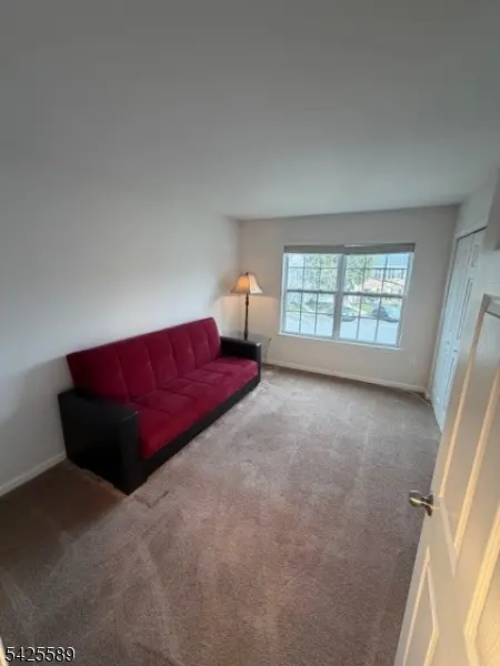 89 Albury Way, North Brunswick Twp., NJ 08902