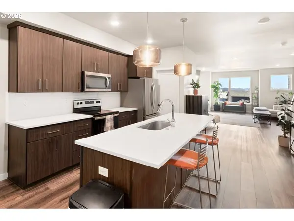 2635 NW SUSSEX AVE, Portland, OR 97210