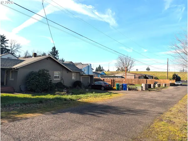 9726 SE CLINTON ST, Portland, OR 97266