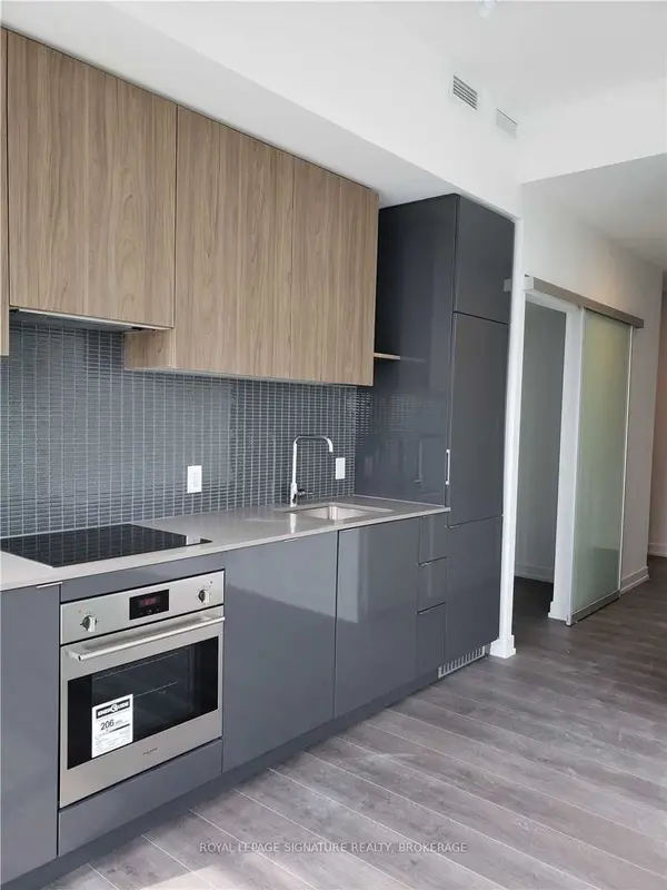 161 Roehampton AVE #910, Toronto C10, ON M4P 0C8