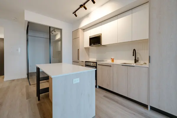 1635 MILITARY TRL #211, Toronto E10, ON M1C 1B2