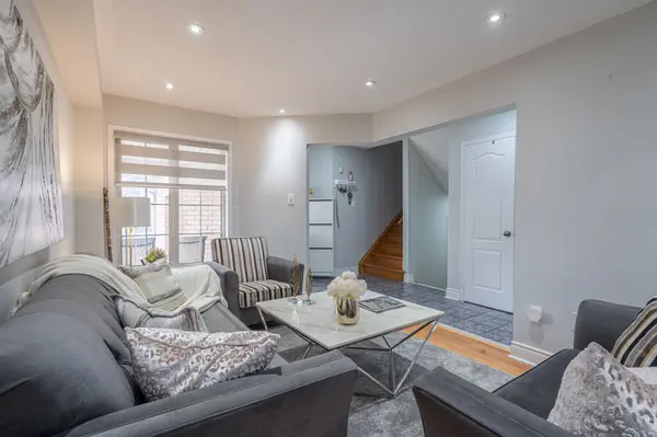 135 Cordgrass CRES, Brampton, ON L6R 1Z8