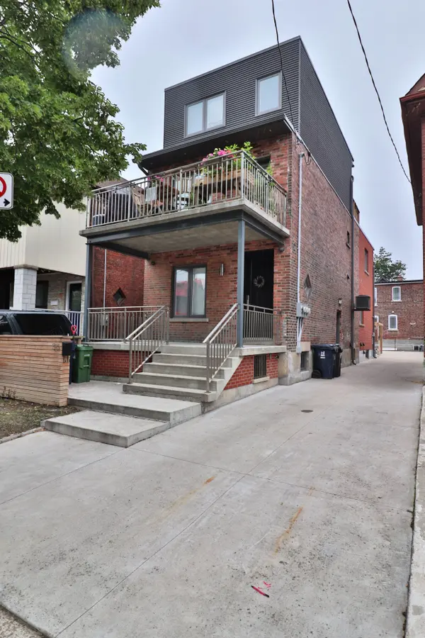 35 Cloverdale RD #Main, Toronto W03, ON M6N 3L6