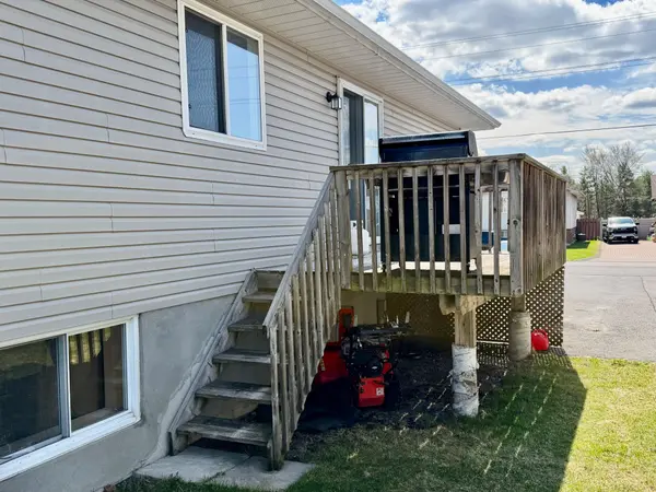 101 Mckenzie ST W, Cornwall, ON K6K 1W2