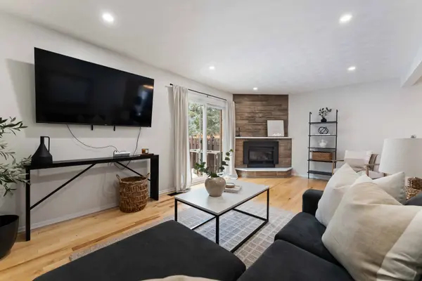 1585 Heron RD #19, Alta Vista And Area, ON K1V 9V1