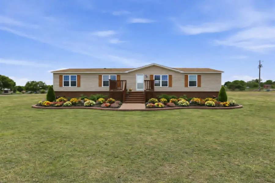 8621 Meadow Way Lane, Alvarado, TX 76009