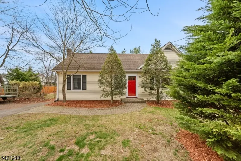 26 Wostbrock Ln, Midland Park Boro, NJ 07432