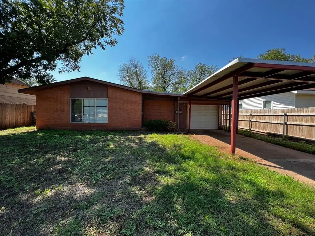 2105 N 8th, Abilene, TX 79603