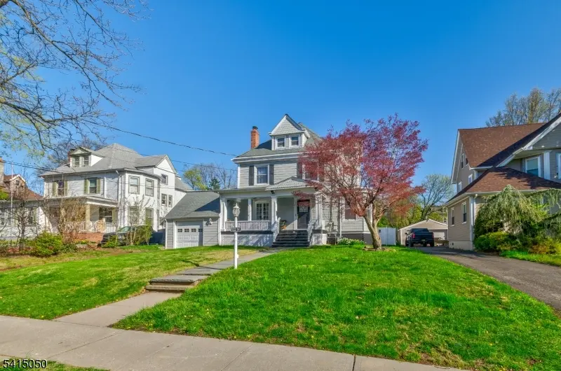 132 W 6Th Ave, Roselle Boro, NJ 07203