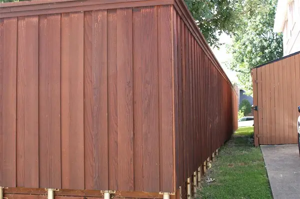 8905 Lakepointe Avenue, Rowlett, TX 75088