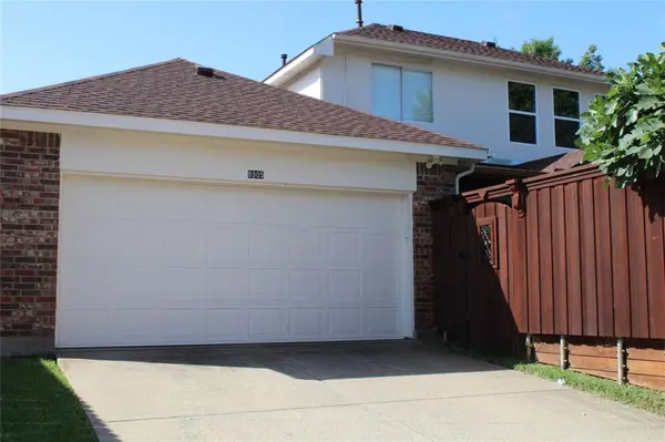 8905 Lakepointe Avenue, Rowlett, TX 75088