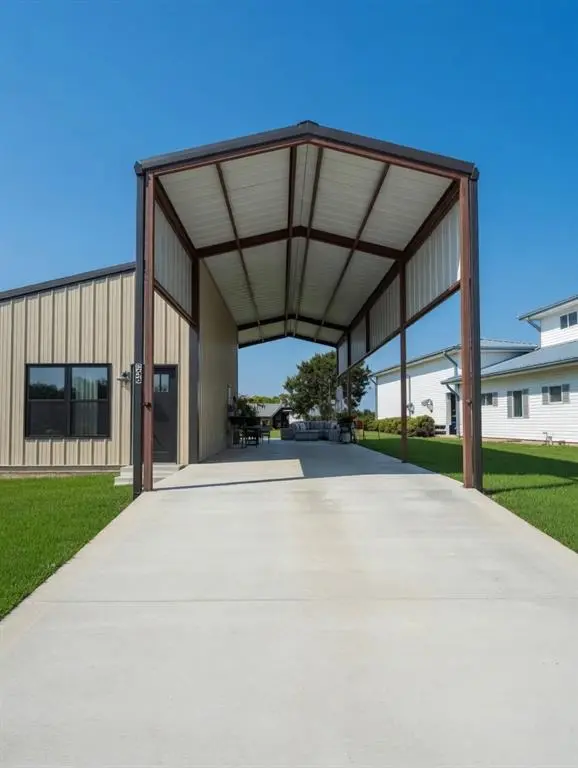 154 Yosemite Drive, Whitney, TX 76692