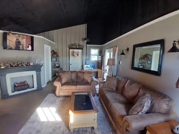 154 Yosemite Drive, Whitney, TX 76692