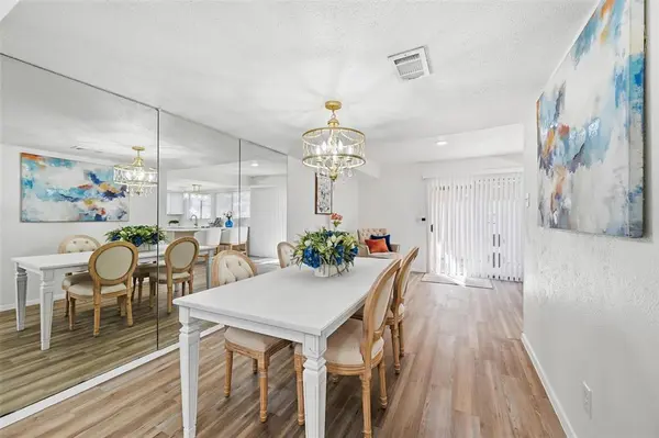 424 Westview Terrace, Arlington, TX 76013