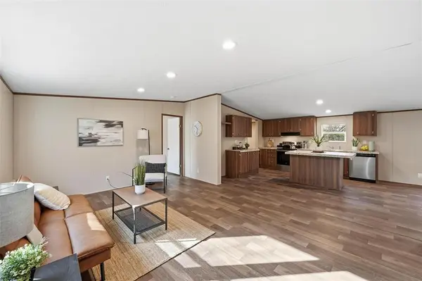 279 Carlisle Court, Springtown, TX 76082