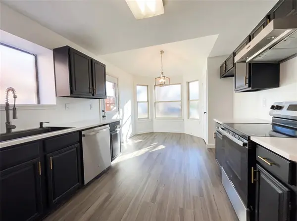 2108 Woodland Oaks Drive, Arlington, TX 76013