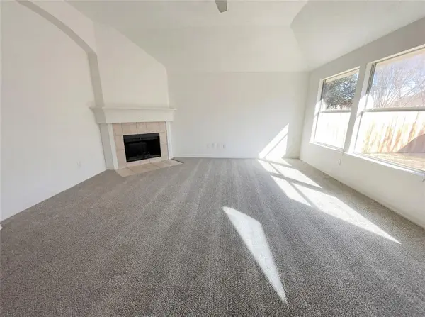 8329 Cedarcrest Lane, Fort Worth, TX 76123